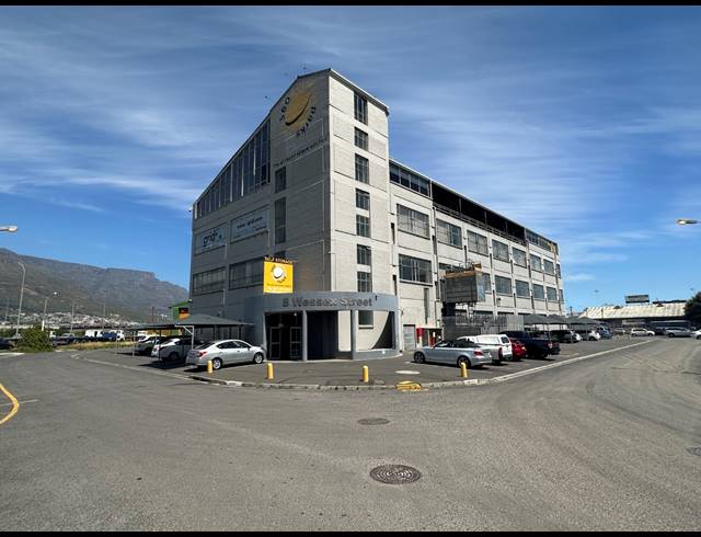 920M² OFFICE TO LET IN PAARDEN EILAND